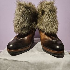 Womens Brown and Black Fur-Trimmed Shoes